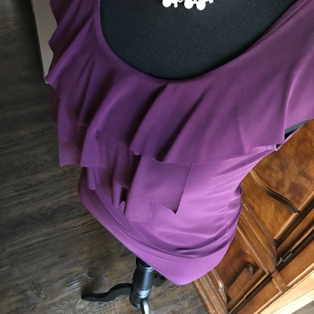 PLUM COLORED TOP‼️👚 - Picture 2 of 4